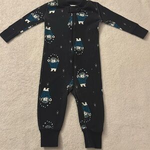 HANNA ANDERSSON Winter Themed Pajama. Size 3-6 month